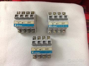 3 interruttori magnetotermici Herholdt H6