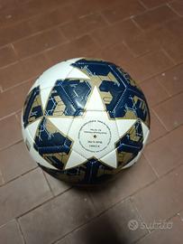 pallone da calcio Champions 