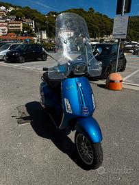 Vespa 125 sprint