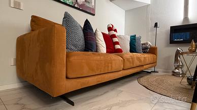 Divano 3/4 posti - molto bello