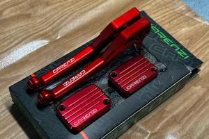 Leve e tappi pompa freno YAMAHA AEROX Carenzi