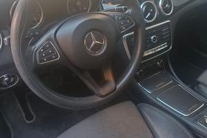 MERCEDES BENZ CLA200 SHOOTING BRAKE 2017-AUTOMATIC