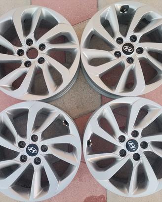 cerchi in lega 17" per Hyundai 