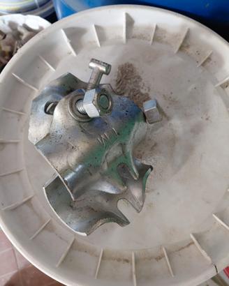 Morsetti per ponteggi