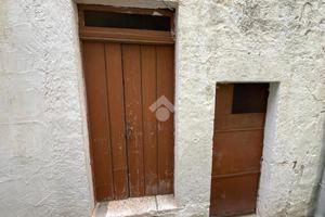 MONOLOCALE A SANTERAMO IN COLLE