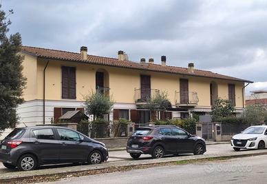 Appartamento CALCI similvilletta schiera parchegio