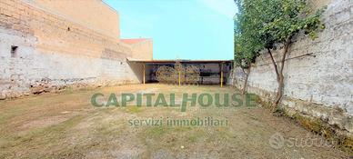 S2 cortile indipendente uso deposito