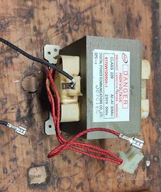 Trasformatore microonde o  costruzione saldatrice