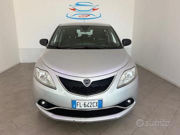 LANCIA Ypsilon 1.2 69 CV 5 porte .Silver