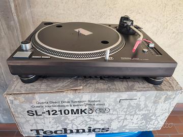 Technics  sl 1210 mk5