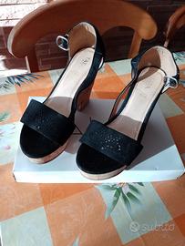 Lotto 4 paia di sandali