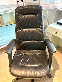 Poltrona Zefla in vera pelle modernariato