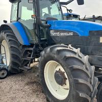 Trattore new holland tm115