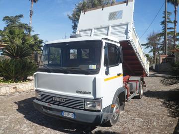 Iveco Turbozeta 60.11 ribaltabile trilaterale