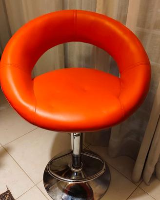 Coppia sgabelli bar rossi girevoli 
