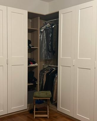 Armadio pax  ad angolo