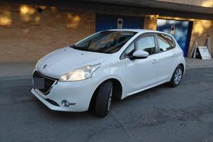 Peugeot 208 - 1.2 VTi - Allure - 82CV -  5 porte 