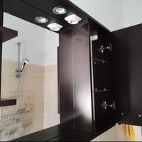 Specchio con pensile bagno