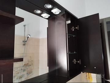 Specchio con pensile bagno