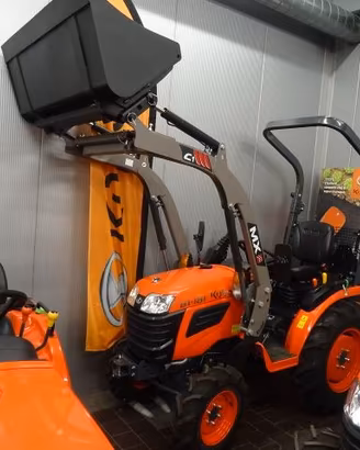 Trattorino Kubota B1181+MXC1