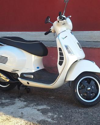Vespa GTS