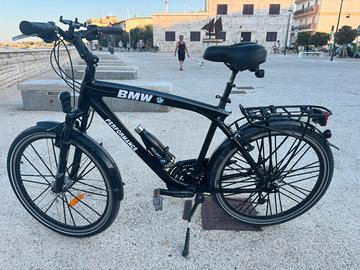 Bicicletta BMW rouring bike  alluminio idroformato