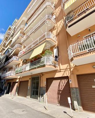 2 locali a napoli