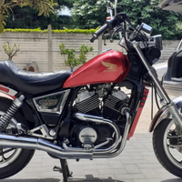 Honda Shadow VT 500 Custom