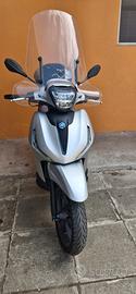 Piaggio Beverly 300 S HPE (2022) - Garanzia uff.
