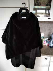 Cappotto invernale con poncho in ecopelliccia