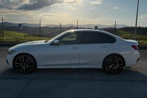 BMW Serie 3 320d Sport anno 2020 190cv diesel