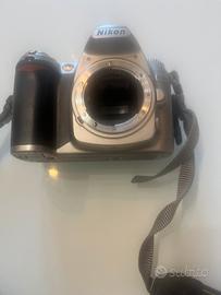 Nikon D50 per parti di ricambio non funzionante