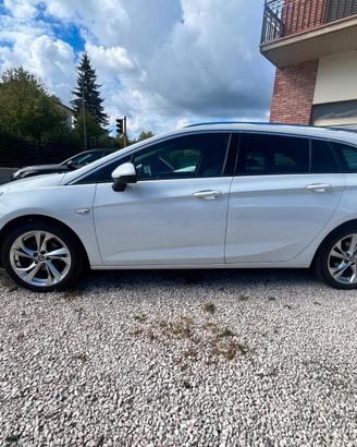 Opel Astra 1.5 CDTI 122 CV S&S Sports Tourer GS Li