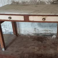 Offagna (AN) tavolo da cucina con piano in marmo