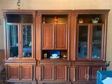 sala completa mobile, tavolo e sedie
