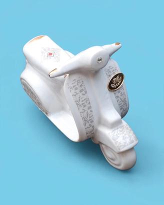 Bomboniera Vespa Bianca in Ceramica
