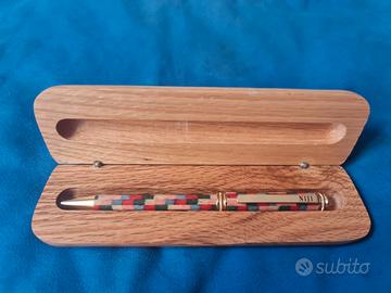 Penna Niji con custodia artigianale in legno