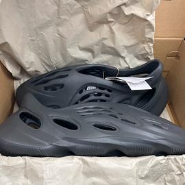 Yeezy foam rnr carbon yzy Adidas taglia 10 44.5