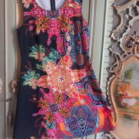 abito floreale svasato con chiusura zip