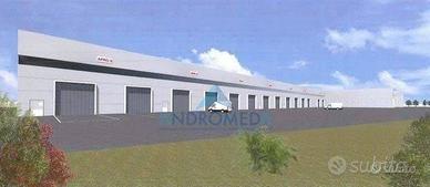 Immobile di 1600 m² con più di 5 locali a Casoria