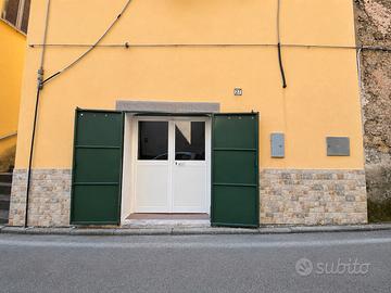 Locale di 25MQ ad Uso Deposito FL313