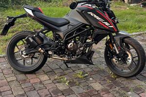 🚀RIEJU NKD 125 (2026)-PARI AL NUOVO - ACCESSORIATA