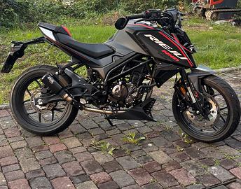 🚀RIEJU NKD 125 (2026)-PARI AL NUOVO - ACCESSORIATA
