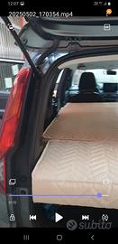 Materasso ripiegabile a fisarmonica per auto