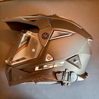 Casco LS2 Pioneer ll