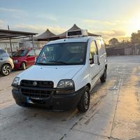 Fiat dobló frigo