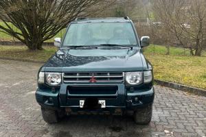 Mitsubischi Pajero 2.5 GLS Target