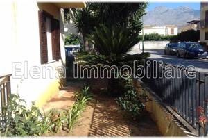 Appartamento di 96 m² con 3 locali e posto auto a 