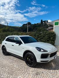 Porsche Cayenne Hybrid