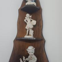 STATUETTE